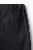 Pantalon court près du corps
