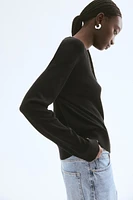 Fine-knit Sweater