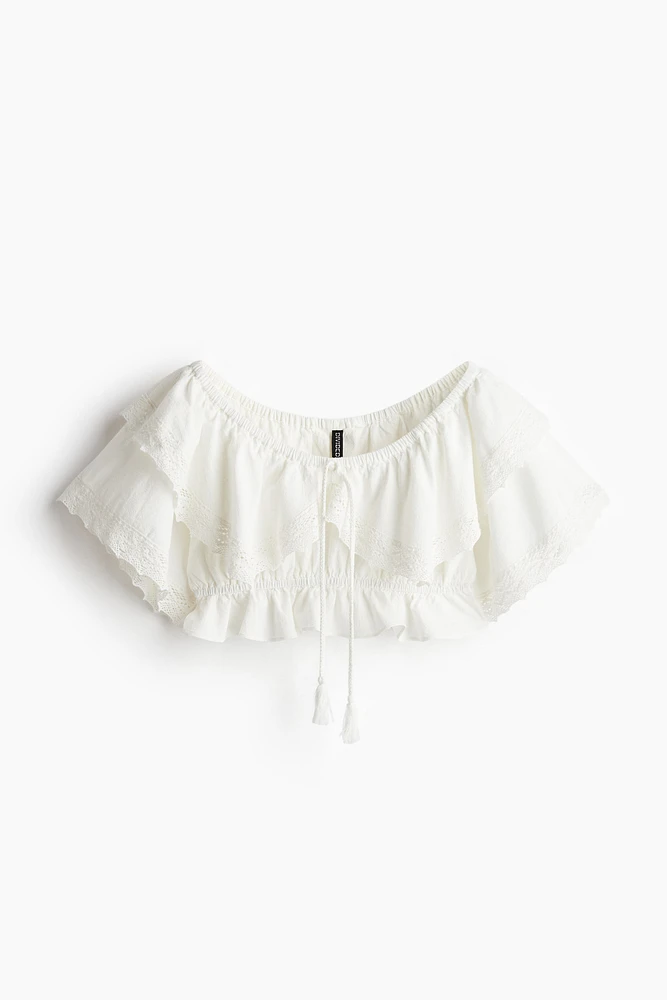 Haut court avec dentelle