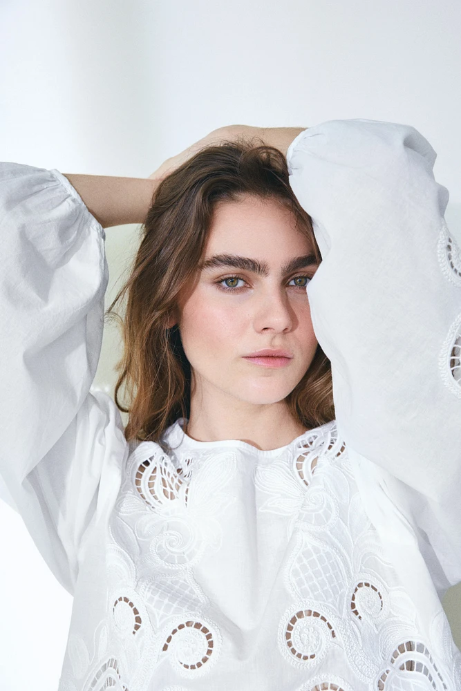 Blouse en coton avec broderie anglaise