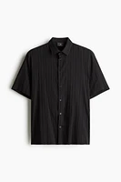 Regular Fit Textured Short-Sleeved Shirt