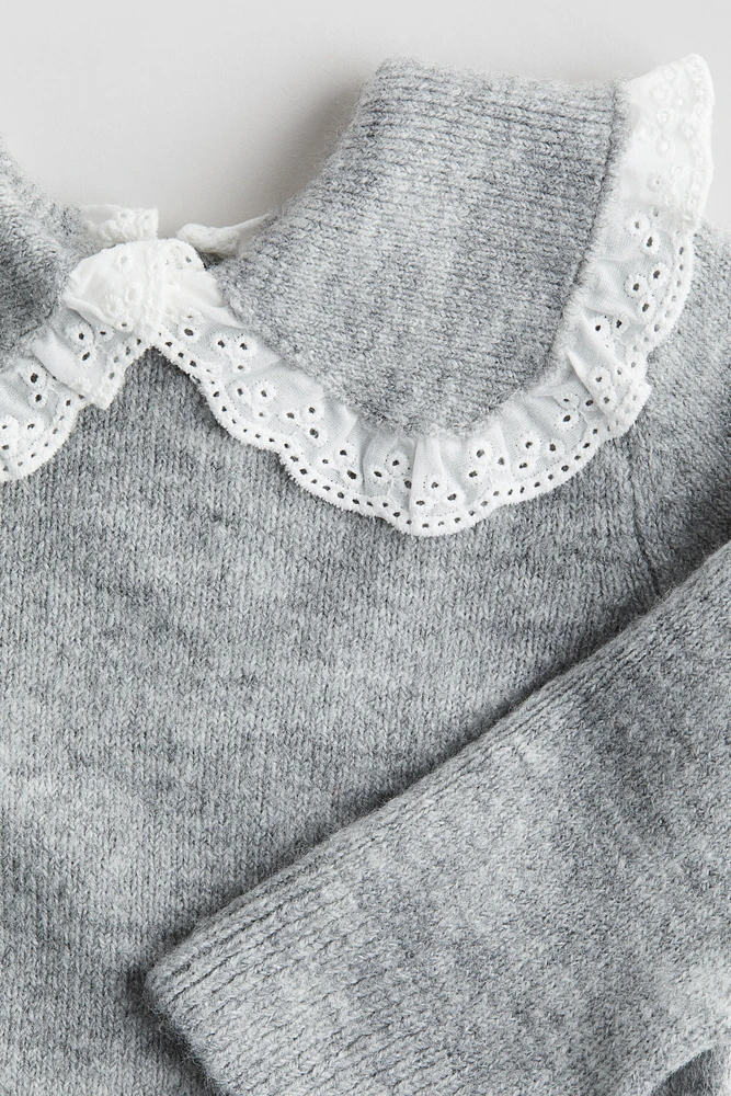 Sweater with Peter Pan Collar