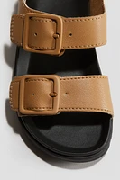 Strap sandals