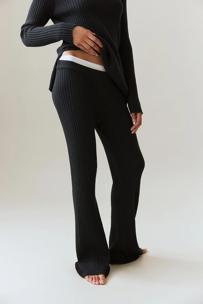 Pantalon évasé en tricot côtelé