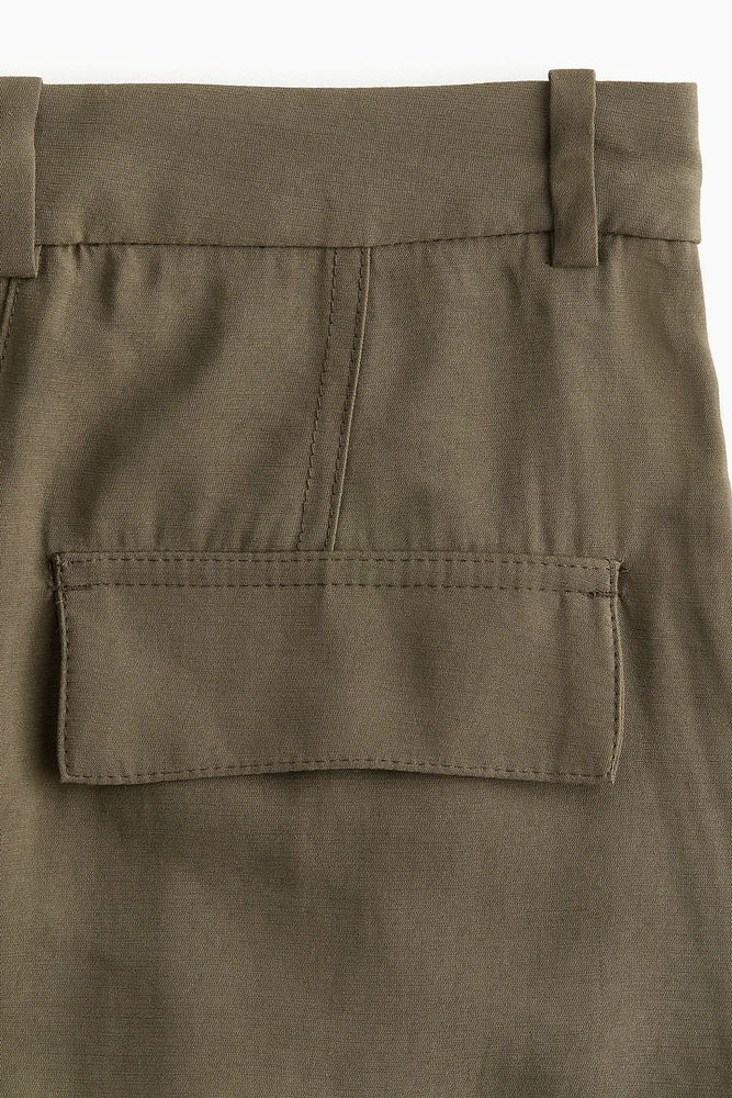 Wide-Leg Cargo Pants