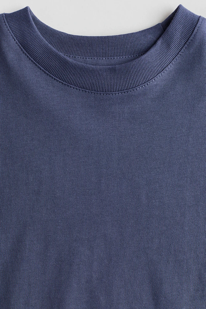 Long-sleeved T-shirt