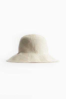 Chapeau
