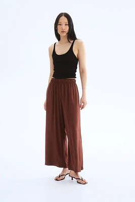 Crop Pull-on Pants