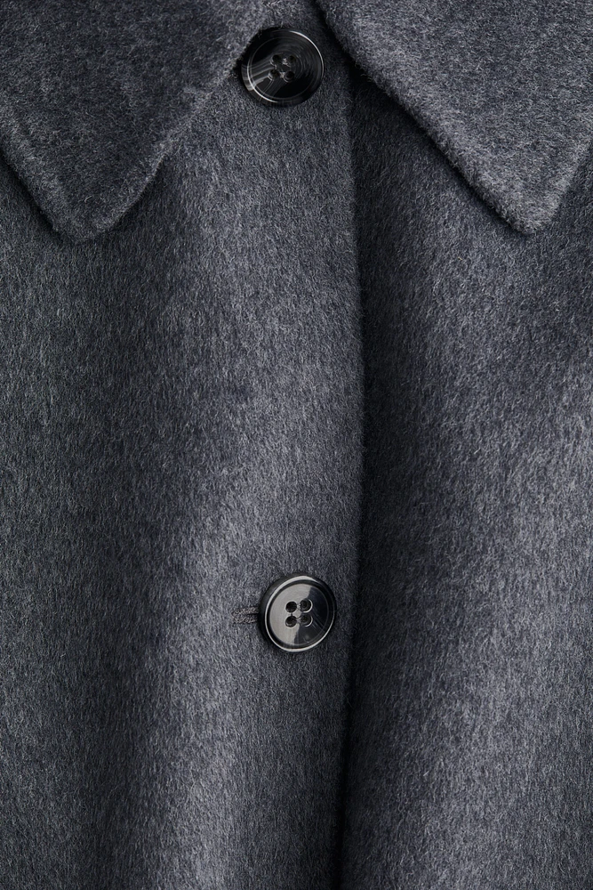 Veste faite à la main en laine mélangée