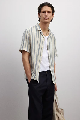 Chemise texturée coupe classique à col cubain