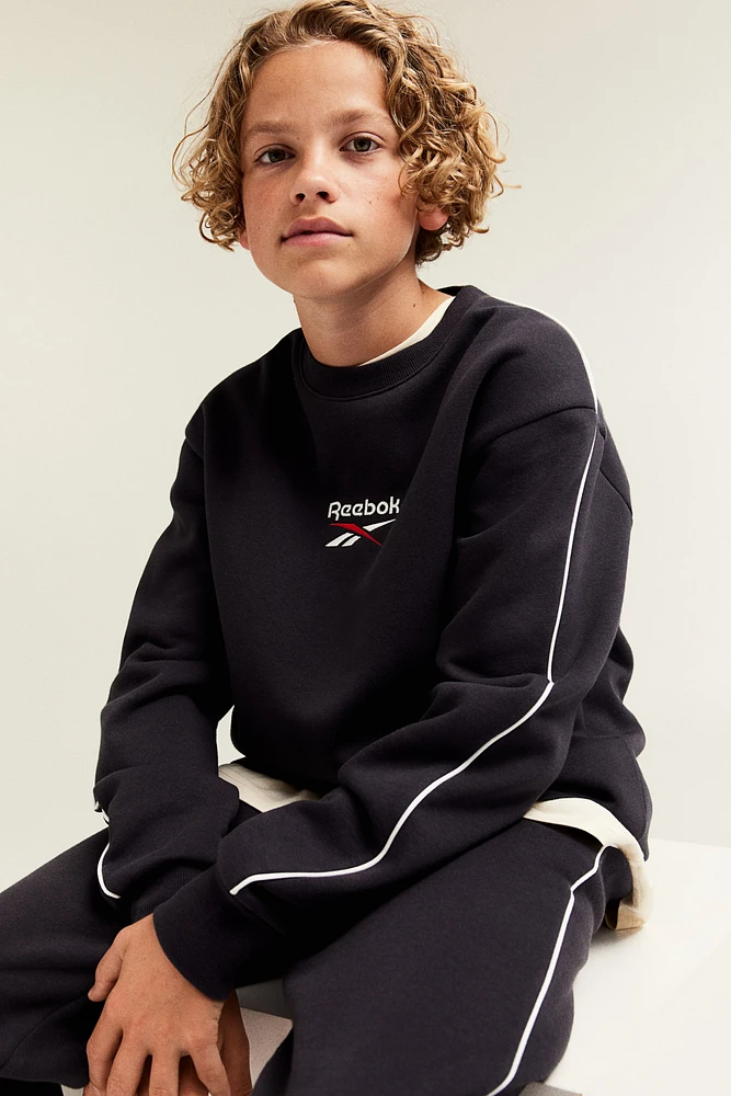 Sweatshirt with Embroidered Detail