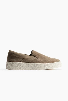 Slip-on trainers