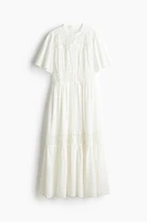Robe en coton avec incrustations de dentelle