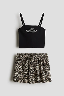 Ensemble 2 pièces avec haut à bretelles et short