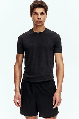 Muscle-Fit Sports Shirt with DryMove™