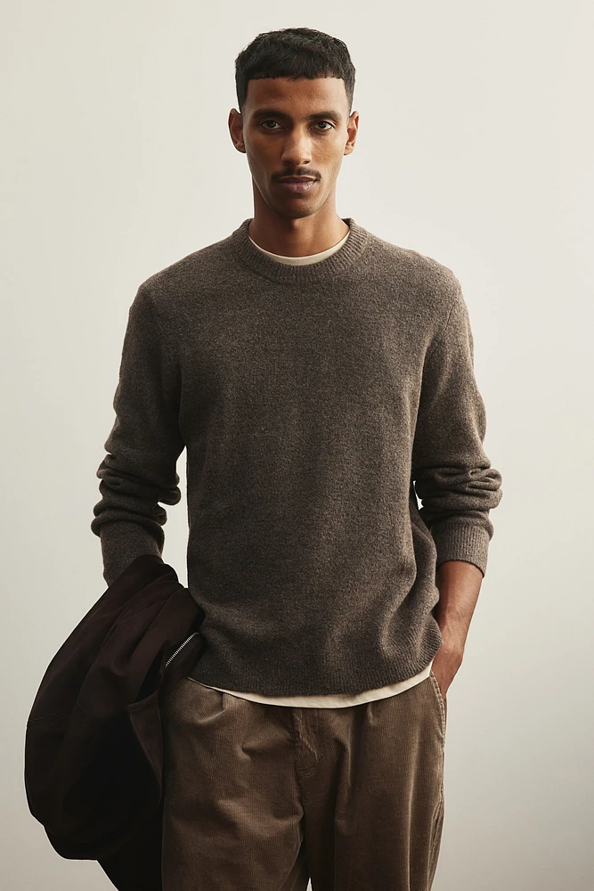 Regular Fit Fine-Knit Sweater