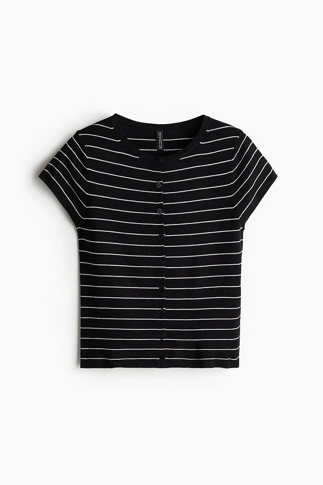 Short-Sleeved Fine-Knit Cardigan