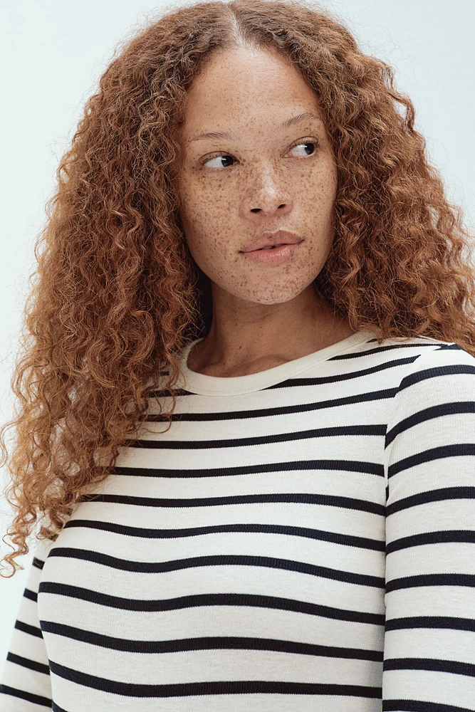 MAMA Ribbed Jersey Top