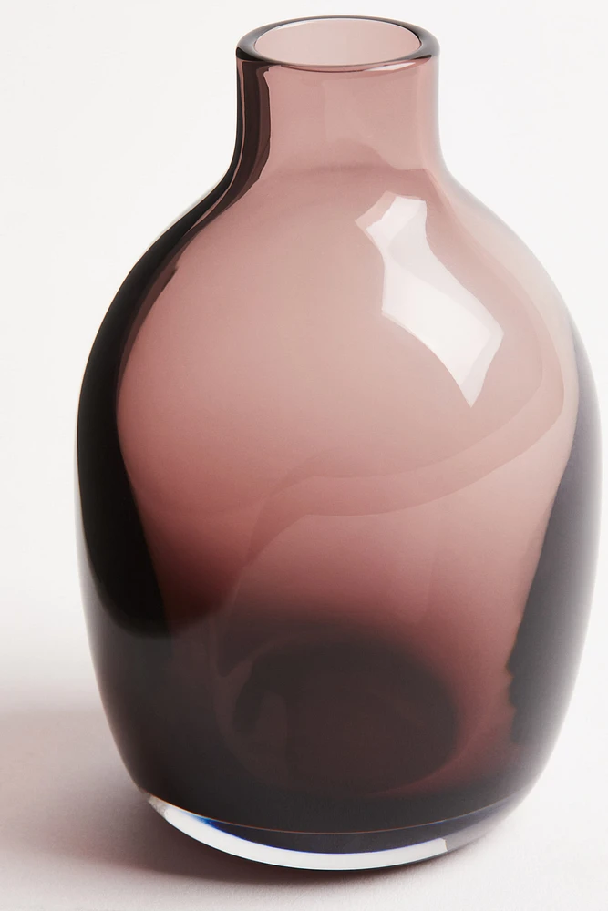 Petit vase en verre