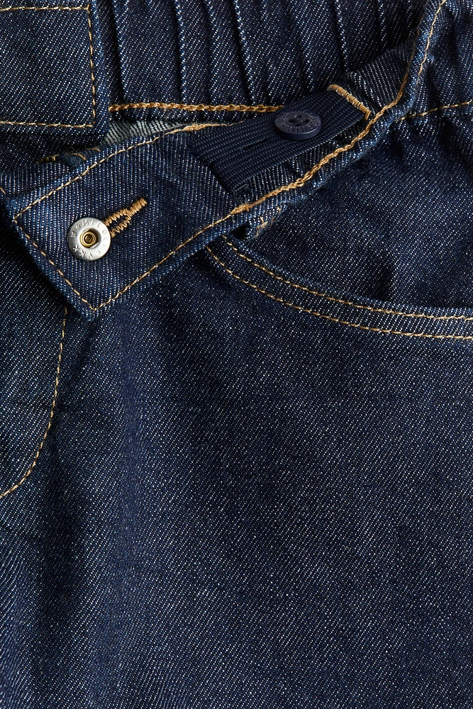 Loose Fit denim shorts