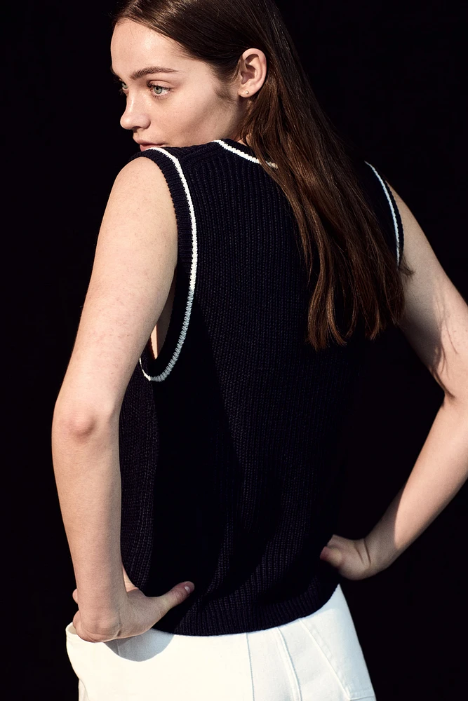 Sweater Vest