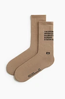 Motif-Detail Socks