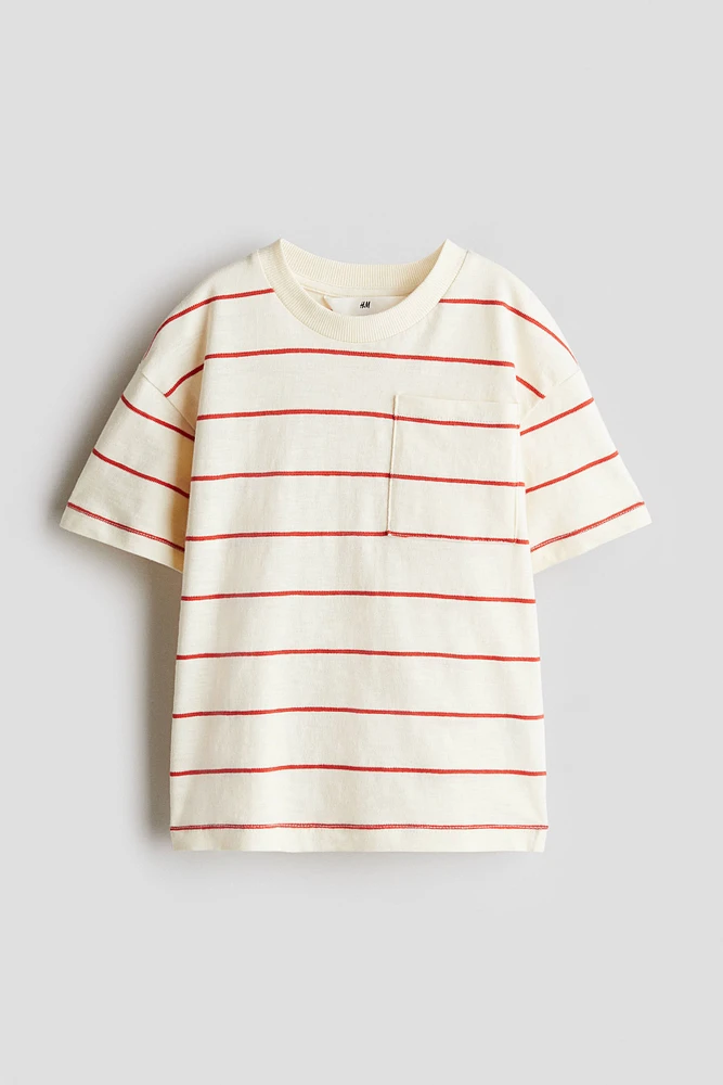 Chest-pocket T-shirt