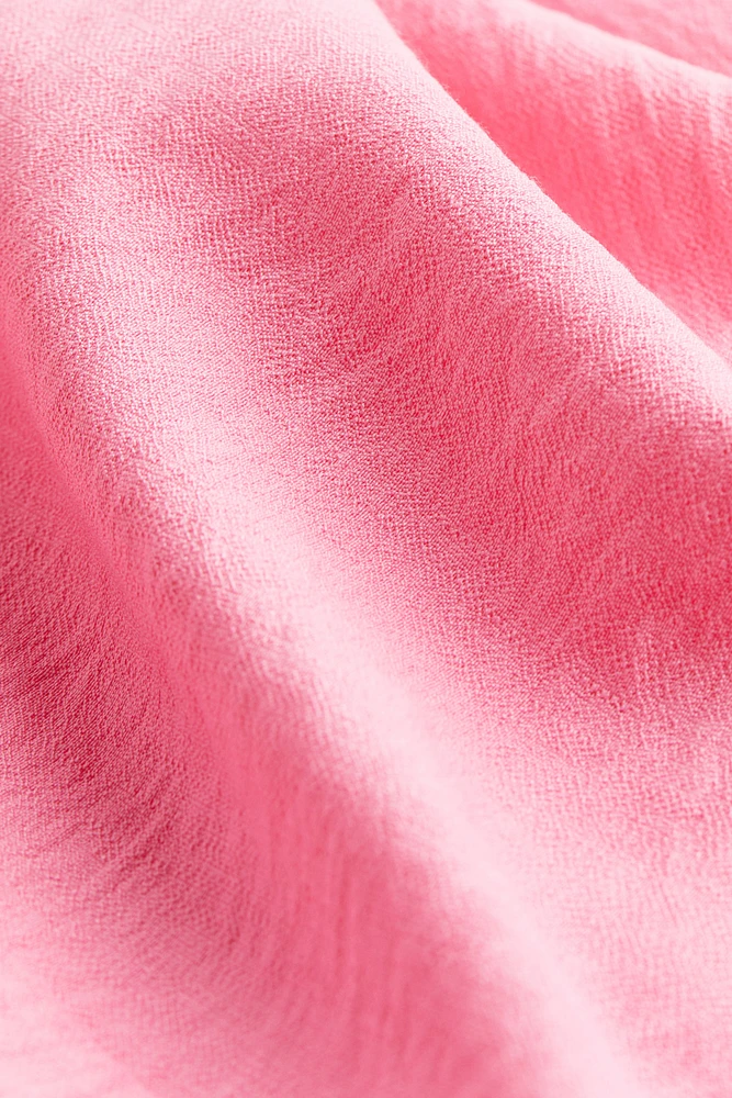 Robe avec bretelles à nouer