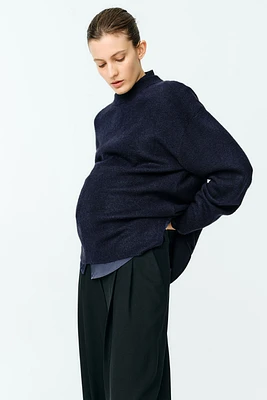 MAMA Slit-Hem Sweater