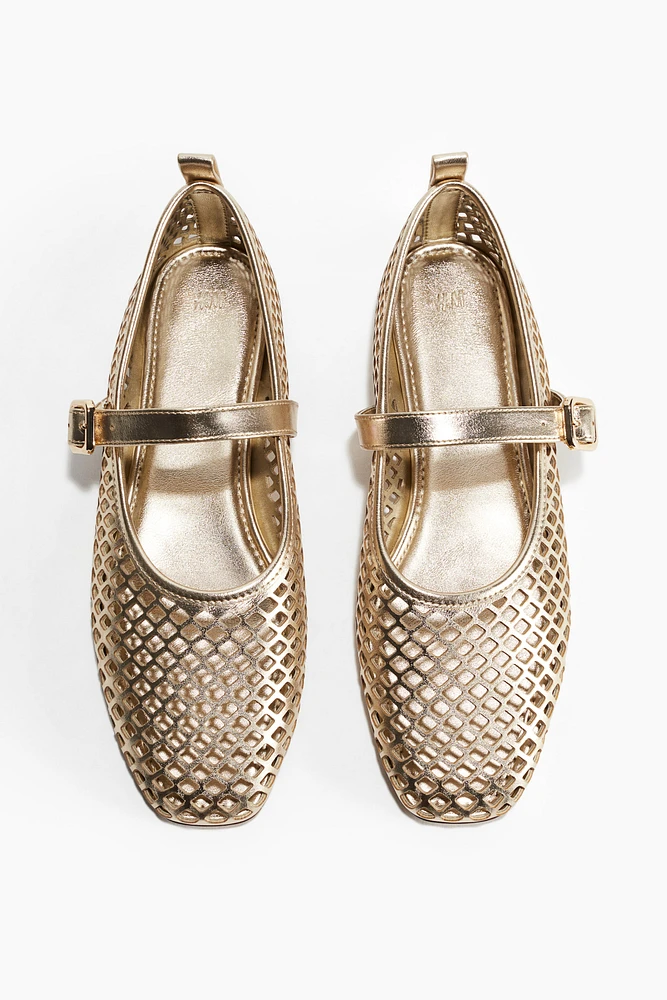 Ballerines ajourées façon Charles IX