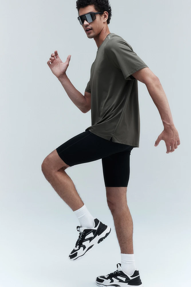 T-shirt de course coupe classique en DryMove™