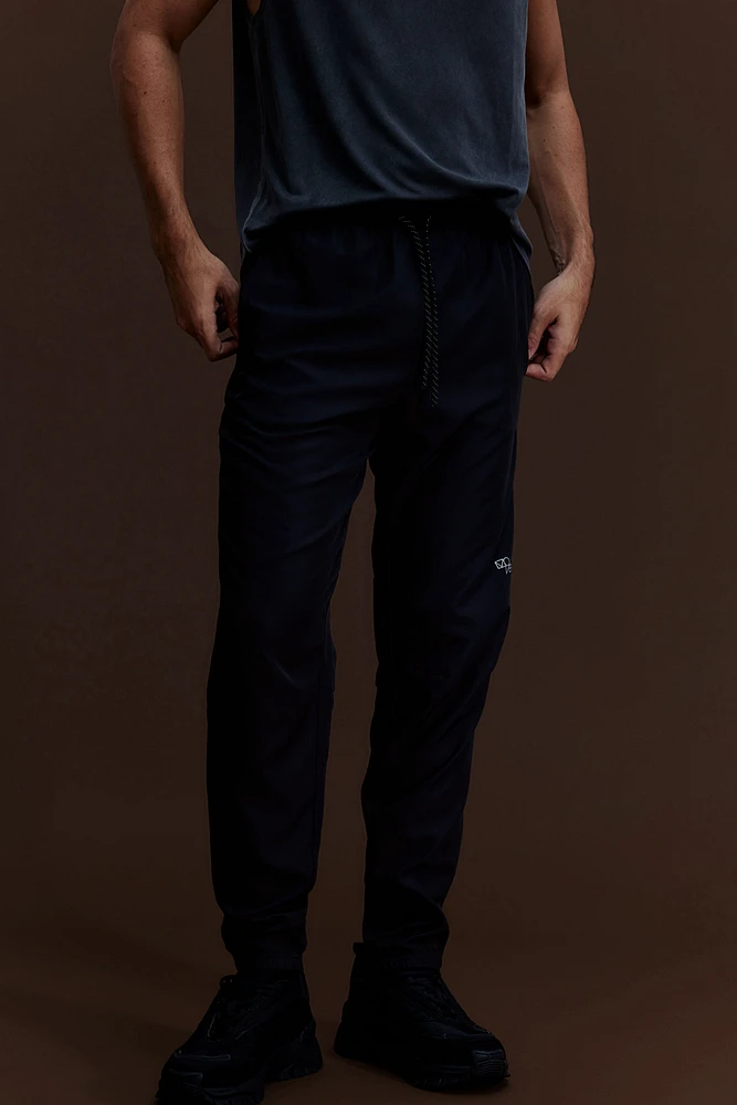 Slim Fit Lightweight Running Pants DryMove™