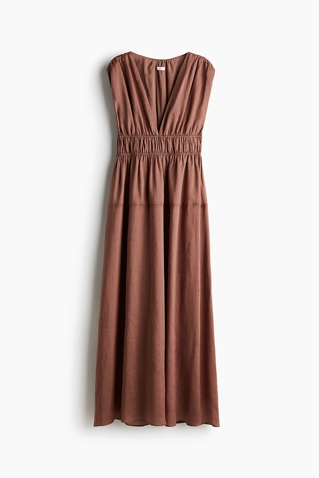 black and white halter dress The Nostalgique Ivory & Black Halter Dress