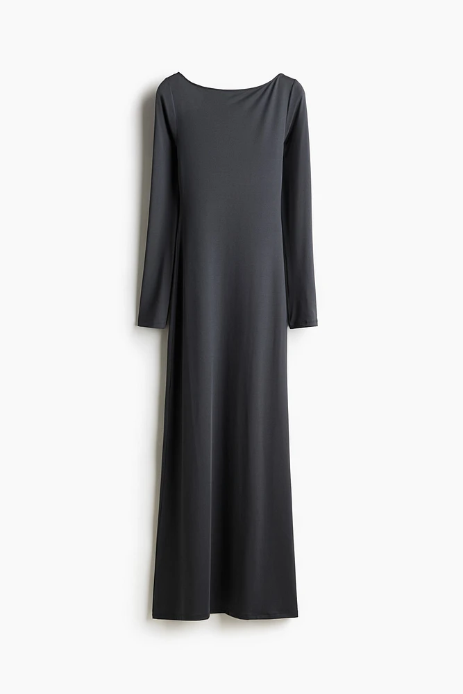 Robe maxi avec encolure bateau