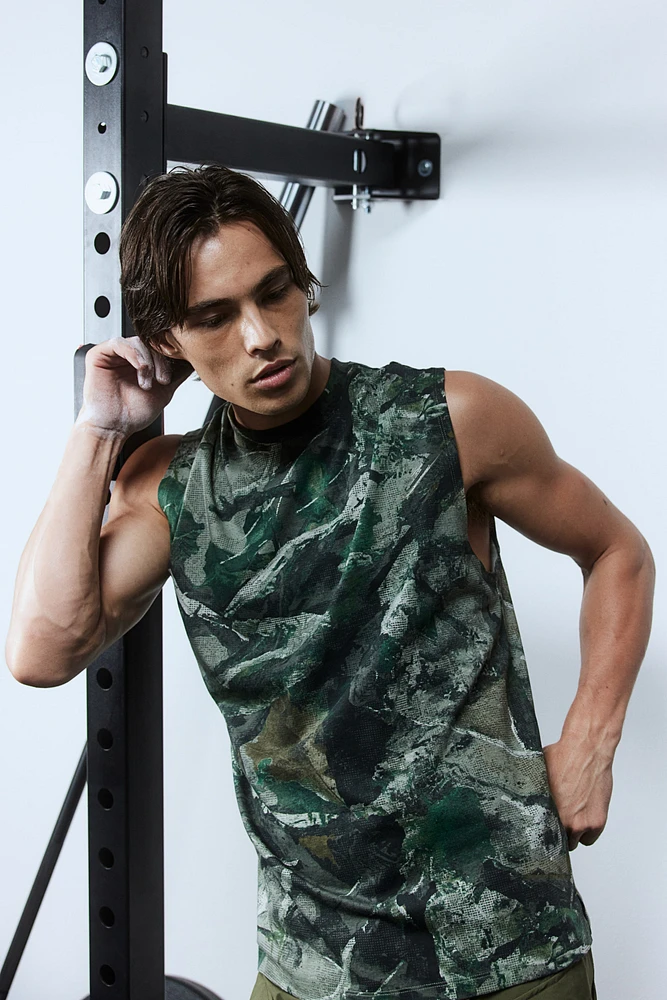 Loose-Fit Sports Tank Top with DryMove™