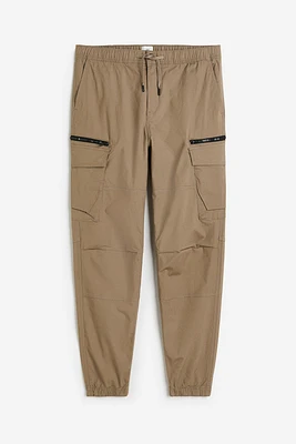 Regular Fit Ripstop Cargo Joggers