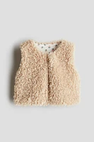 Fluffy gilet