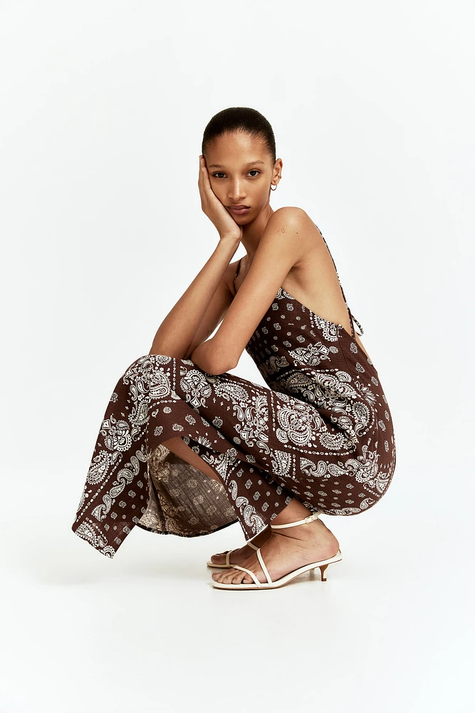 Robe maxi avec détail à nouer