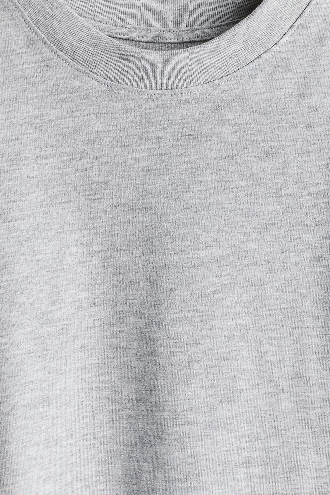 Long-sleeved T-shirt