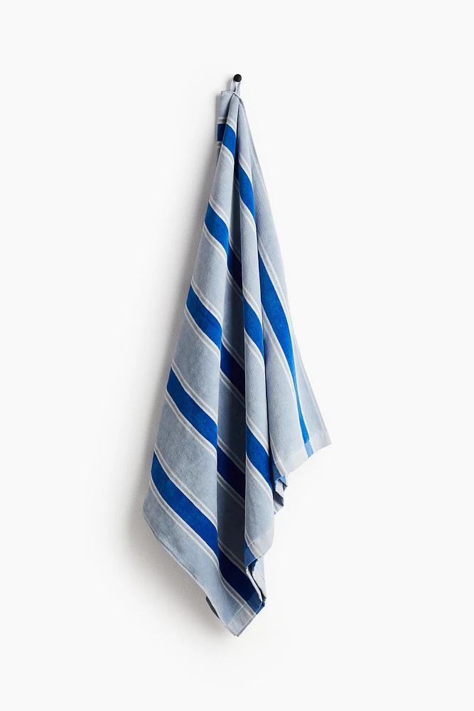 Serviette de plage rayée
