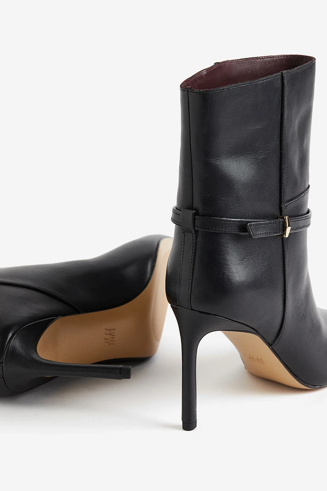 Ankle-high Leather Boots