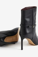 Ankle-high Leather Boots