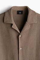 Chemise côtelée ample avec col cubain