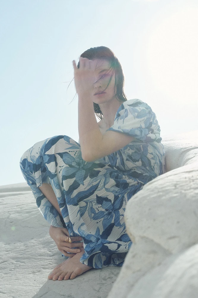 Robe froissée avec corsage smocké