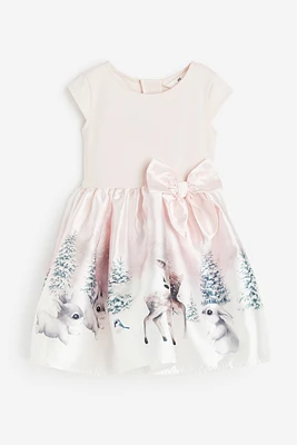 Robe à jupe évasée