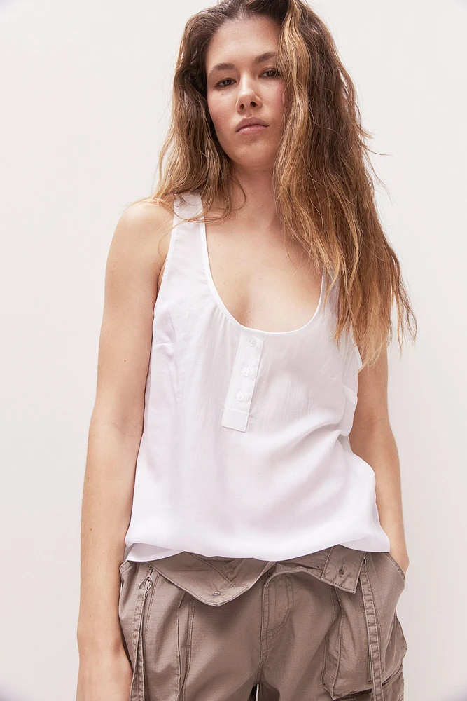 Button-top Tank Top