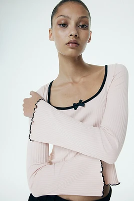 Ribbed Top with Overlocked Trim