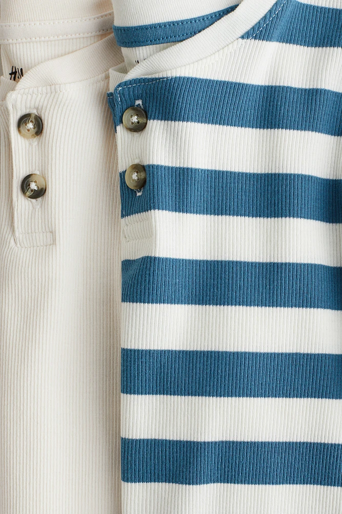 Lot de 2 T-shirts côtelés à encolure boutonnée