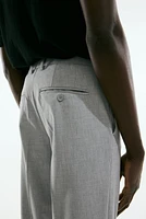 Pantalon habillé près du corps
