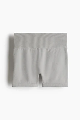 Seamless Sports Hot Pants with DryMove™